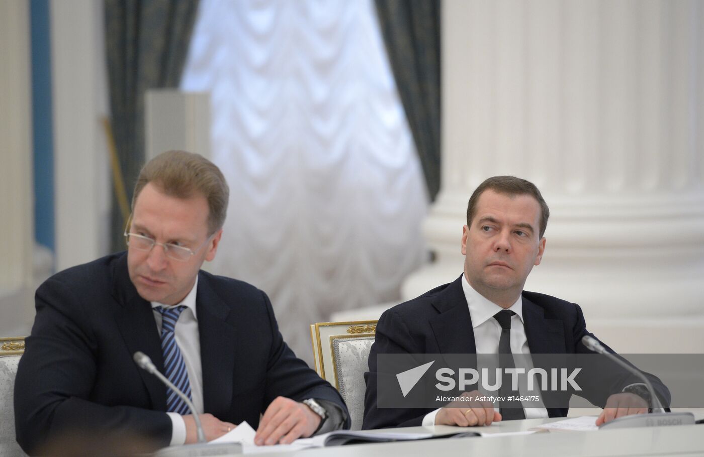 Kremlin meeting on progress in presidential edict implementation