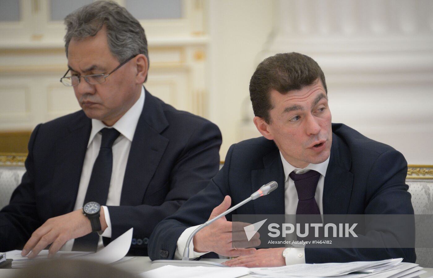 Kremlin meeting on progress in presidential edict implementation