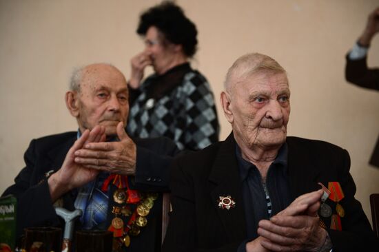 Veterans meet before Victory Day