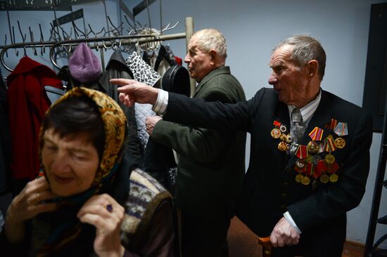 Veterans meet before Victory Day