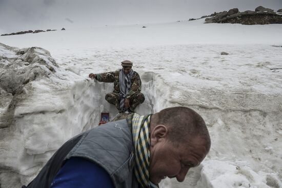 Afghan war veteran finds his former mujahiddin enemies