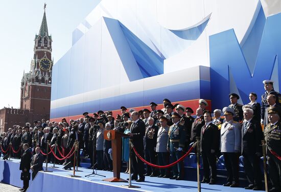 Vladimir Putin attends parade on Red Square