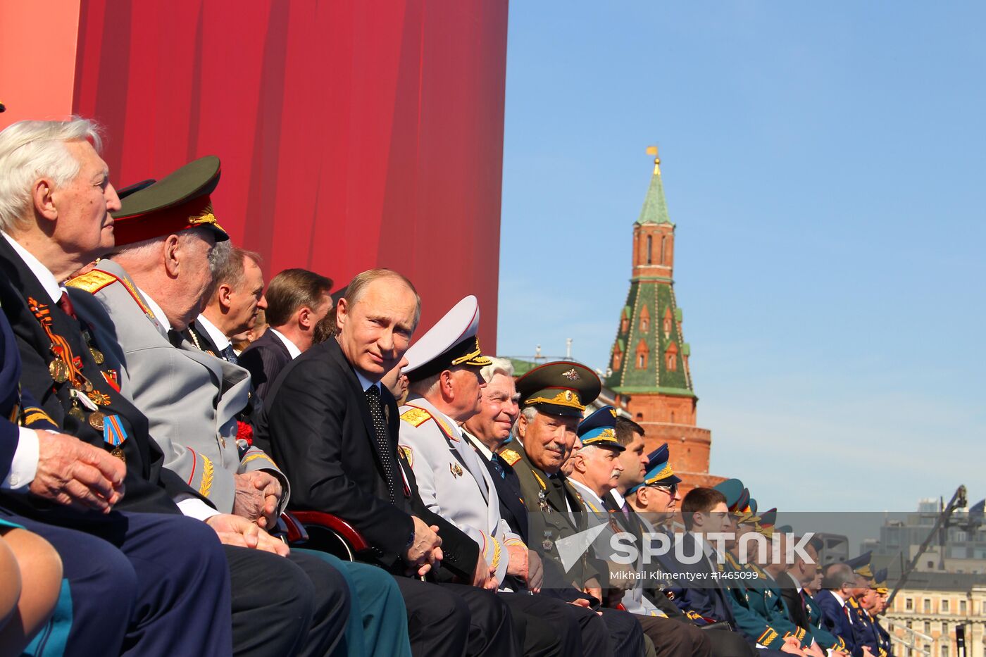 Vladimir Putin attends parade on Red Square