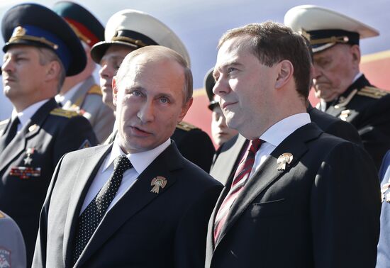 Vladimir Putin attends parade on Red Square