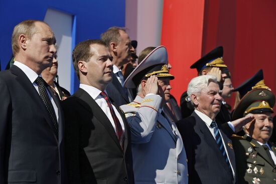 Vladimir Putin attends parade on Red Square