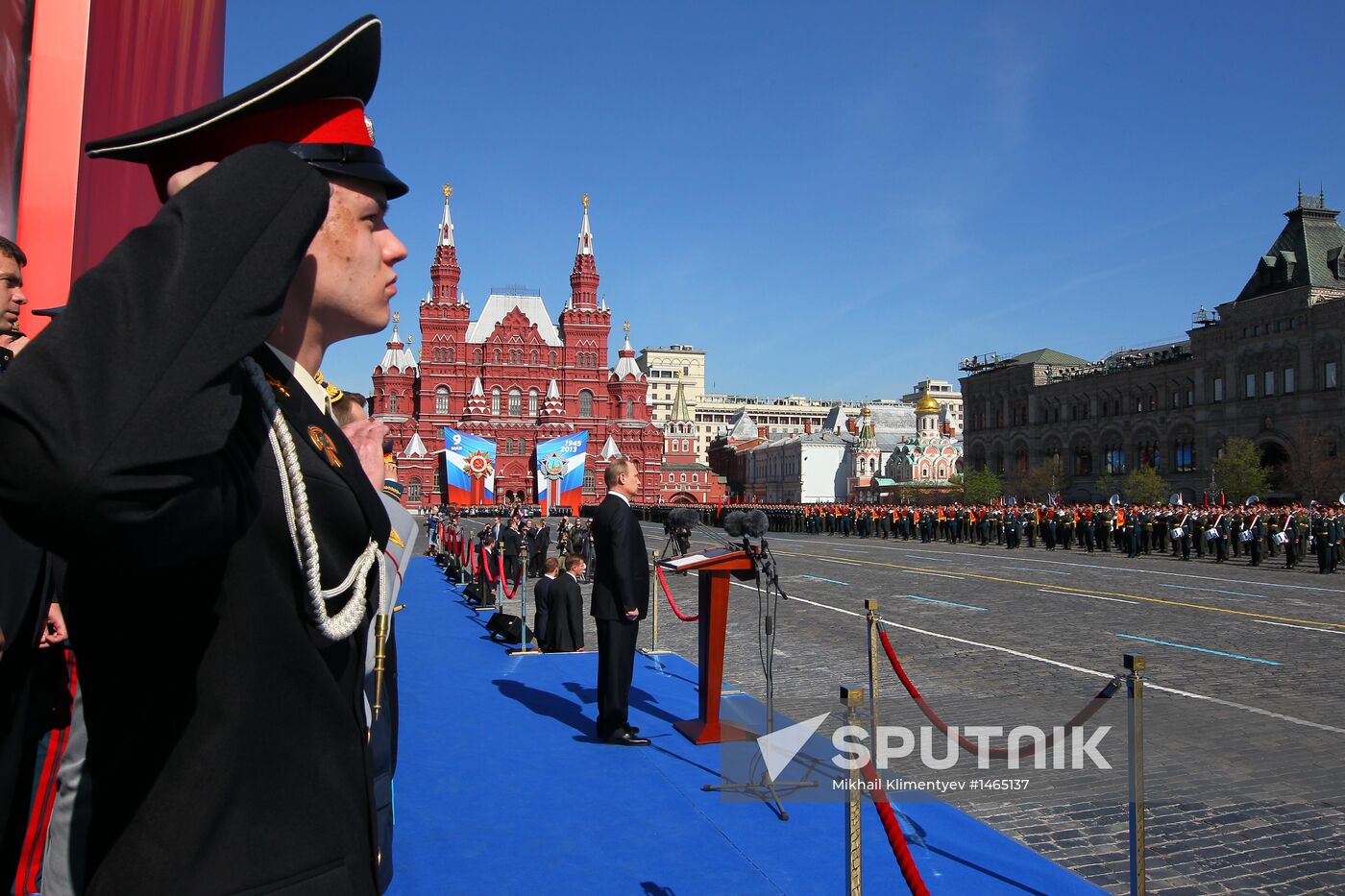 Vladimir Putin attends parade on Red Square