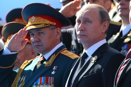 Vladimir Putin attends parade on Red Square