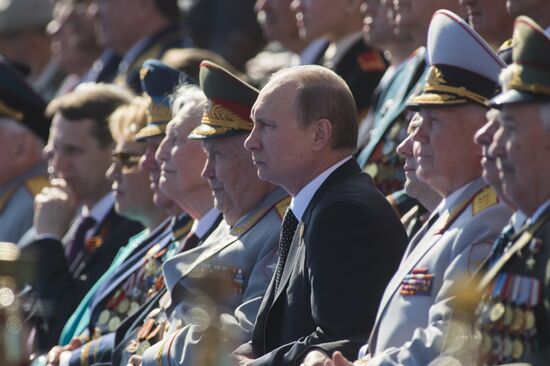 Vladimir Putin attends parade on Red Square