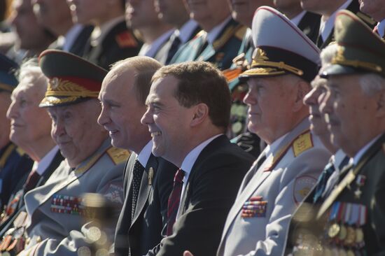 Vladimir Putin attends parade on Red Square