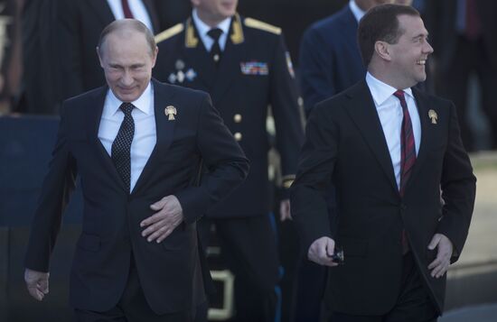 Vladimir Putin attends parade on Red Square