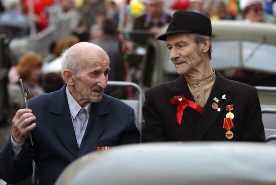 Veterans parade in St Petersburg