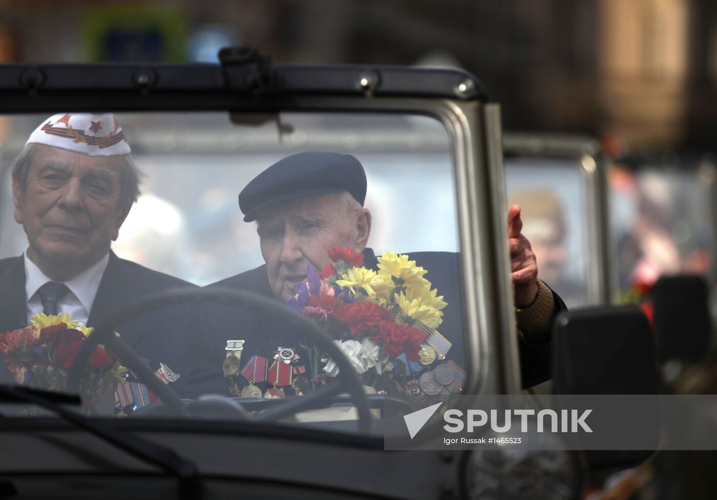 Veterans parade in St Petersburg