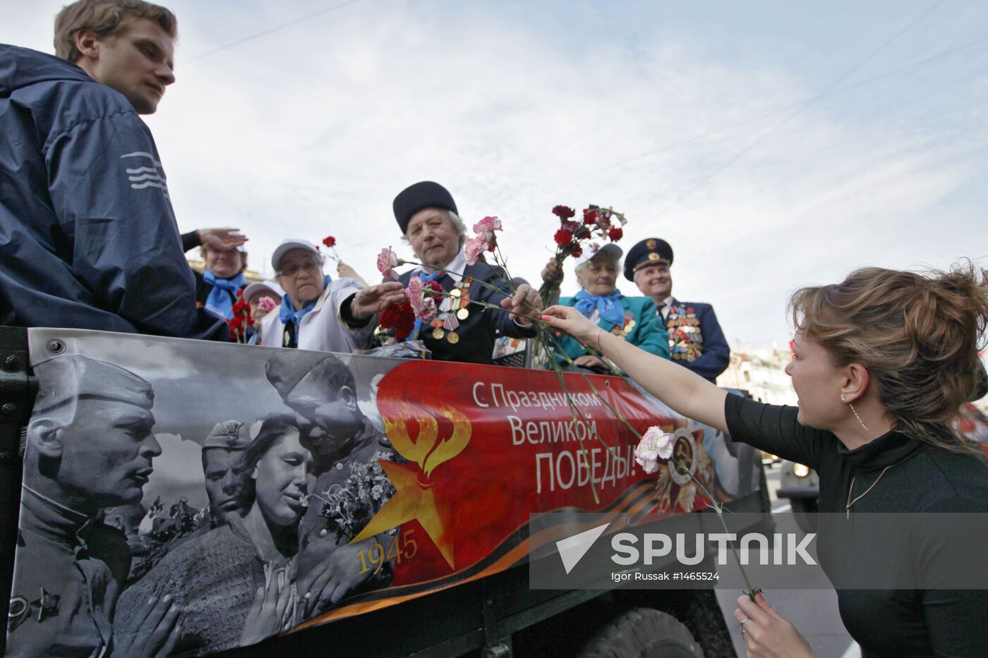 Veterans parade in St Petersburg