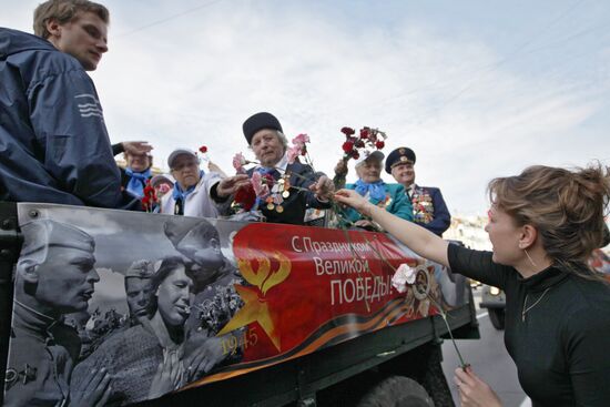 Veterans parade in St Petersburg
