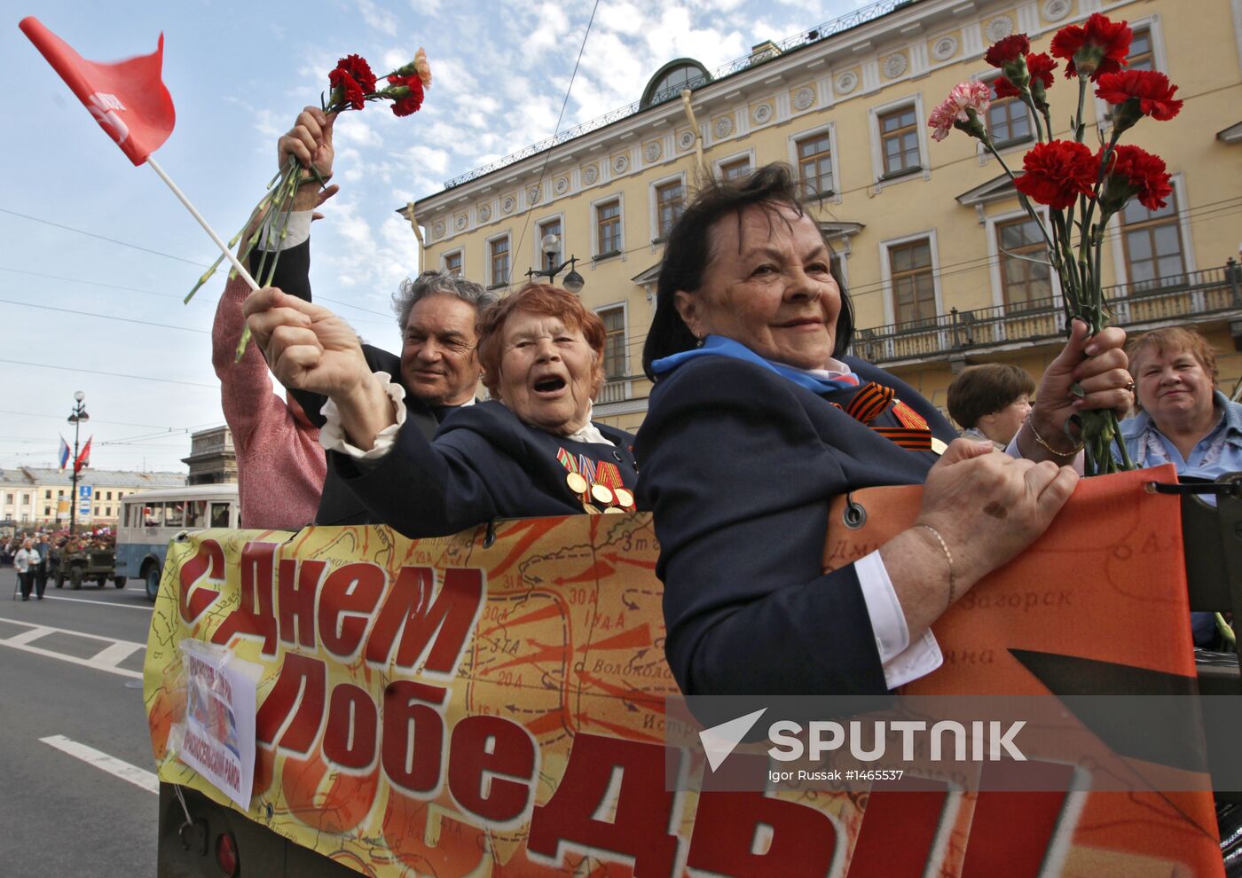 Veterans parade in St Petersburg