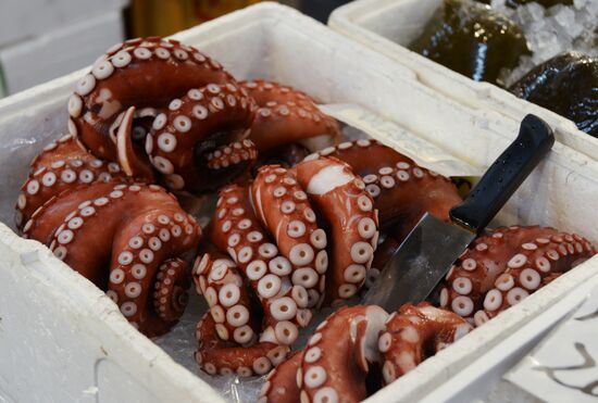 Tsukiji seafood market in Tokyo