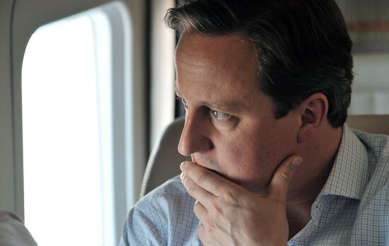 David Cameron and Vladimir Putin view Olympic venues