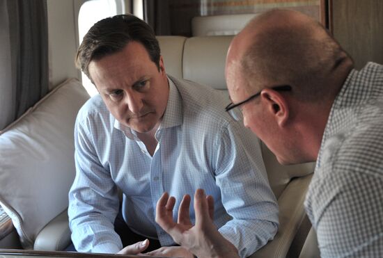 David Cameron and Vladimir Putin view Olympic venues