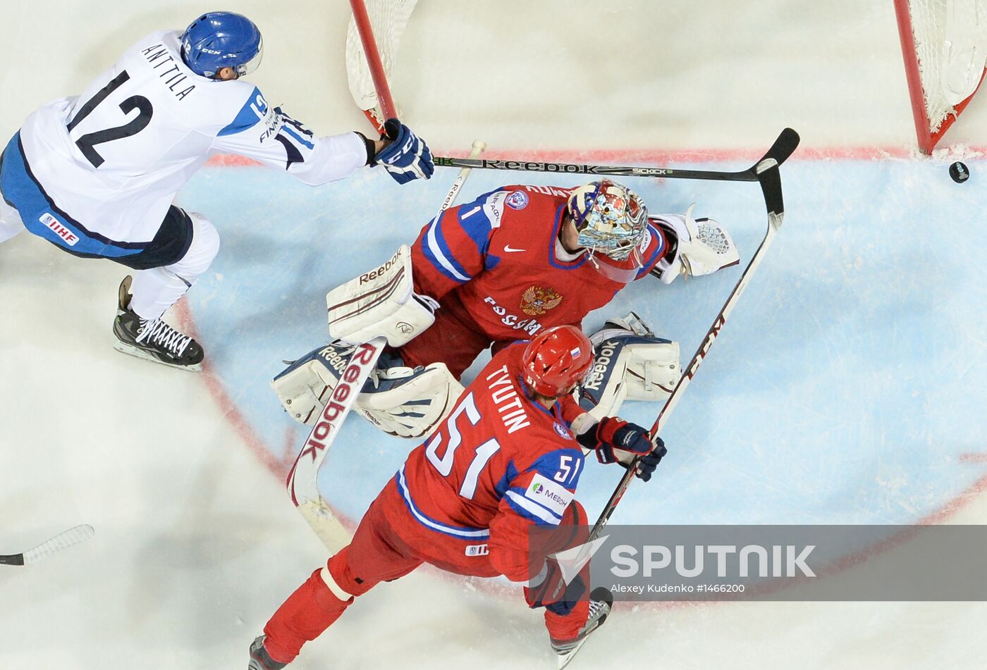 2013 Men's World Ice Hockey Championships. Russia vs. Finland