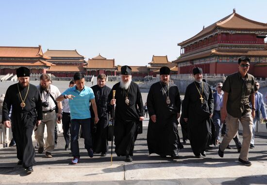 Patriarch Kirill visits Great Chinese Wall