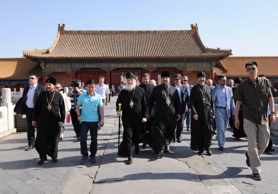 Patriarch Kirill visits Great Chinese Wall