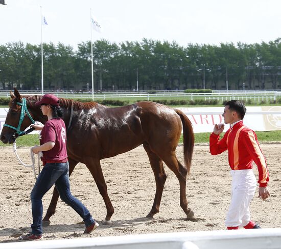 Summer racing season opens at Central Moscow Hippodrome