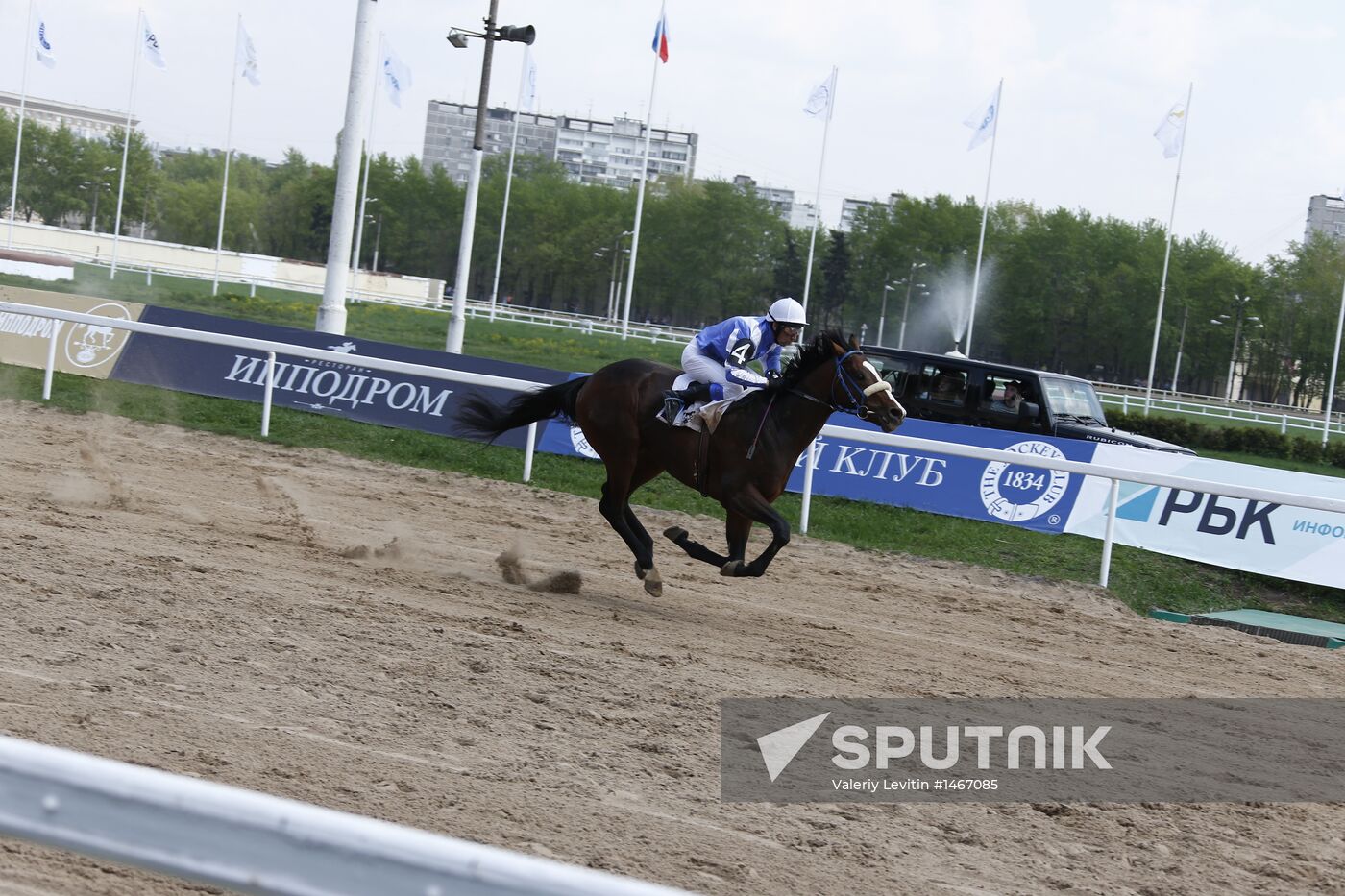 Summer racing season opens at Central Moscow Hippodrome