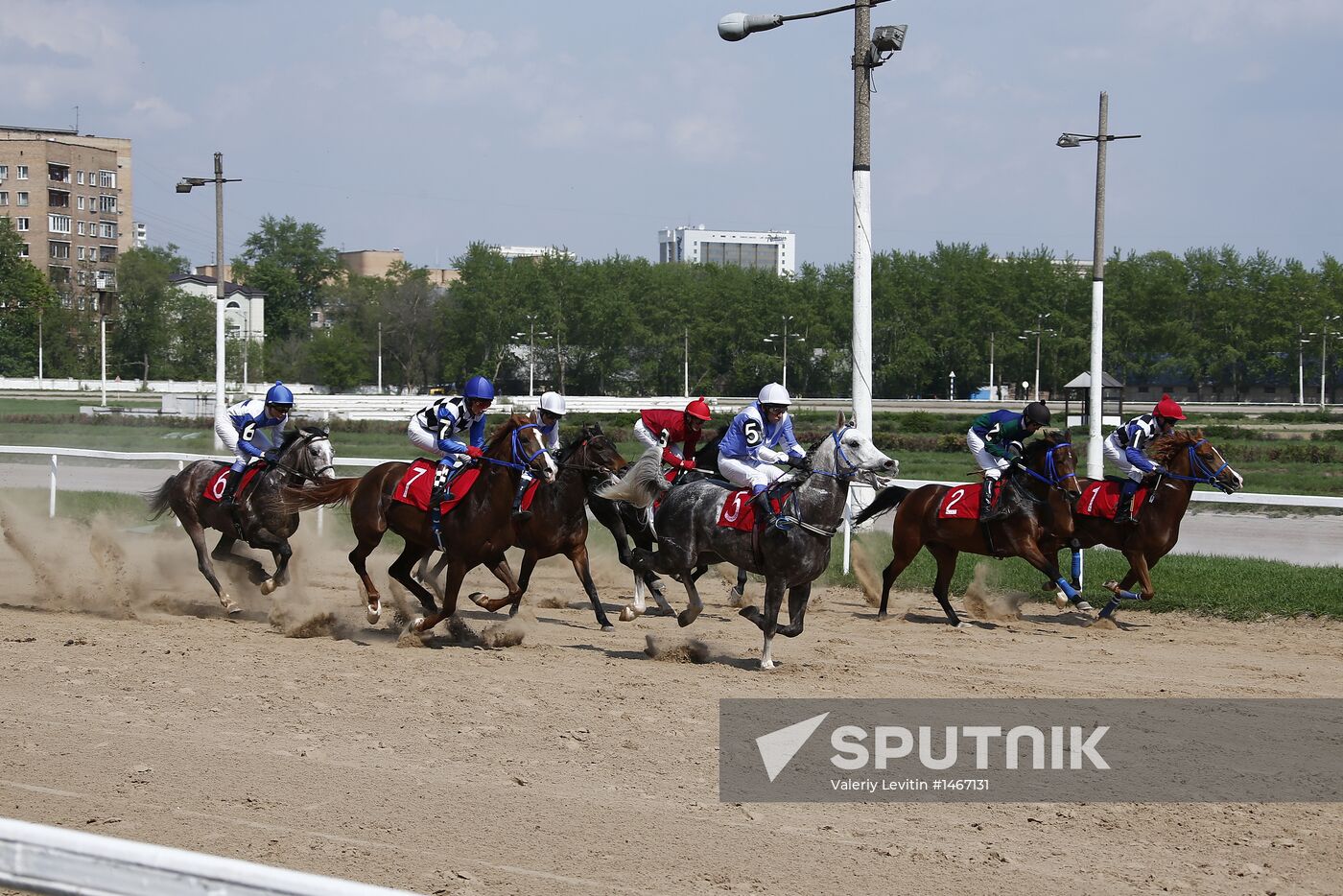 Summer racing season opens at Central Moscow Hippodrome