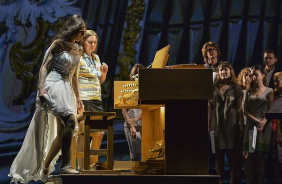Rehearsal for Bolshoi Theatre organ presentation concert