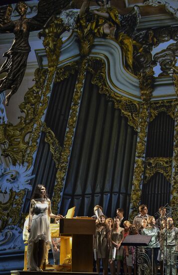 Rehearsal for Bolshoi Theatre organ presentation concert