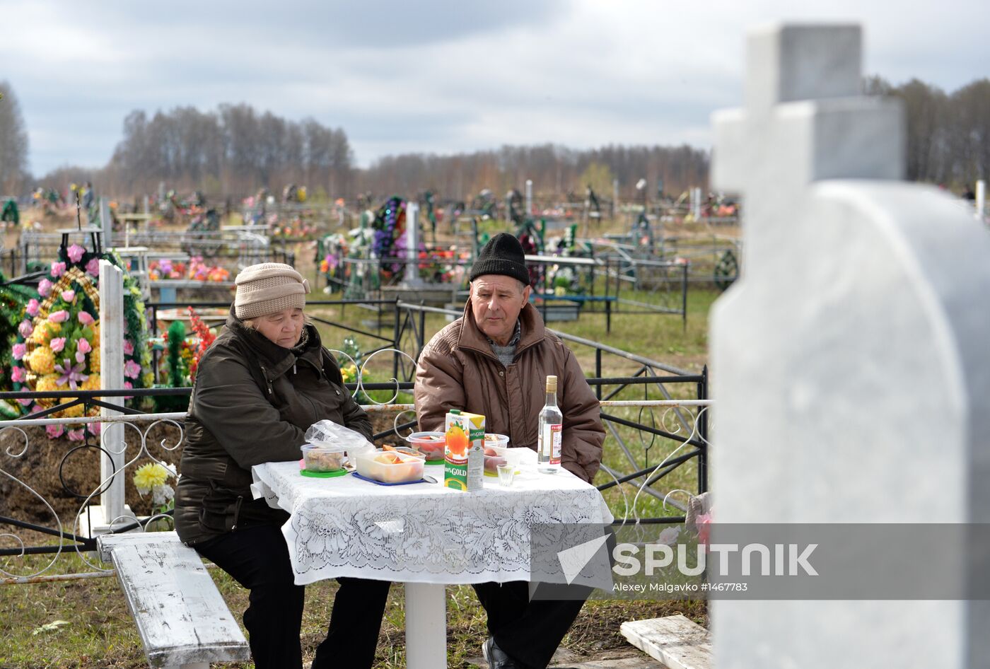 Visiting cemetery on Radonitsa Day