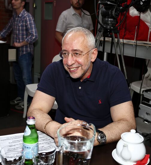 Live broadcast of Fair Gentleman newsical