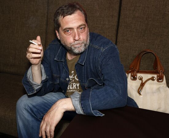 Live broadcast of Fair Gentleman newsical