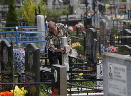Visiting cemetery on Radonitsa Day
