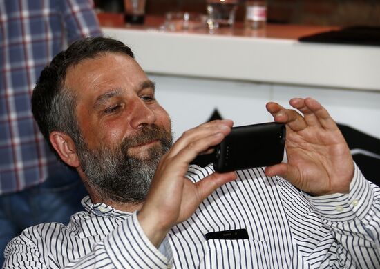 Live broadcast of Fair Gentleman newsical