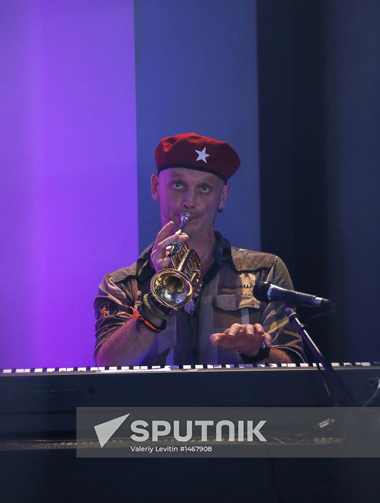 Live broadcast of Fair Gentleman newsical