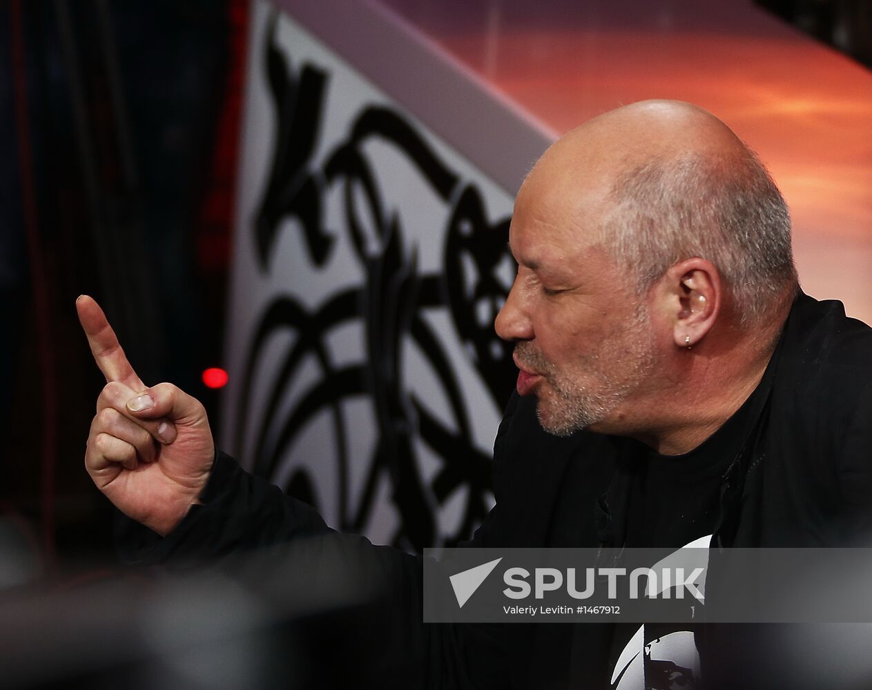 Live broadcast of Fair Gentleman newsical