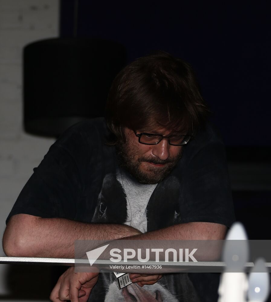 Live broadcast of Fair Gentleman newsical