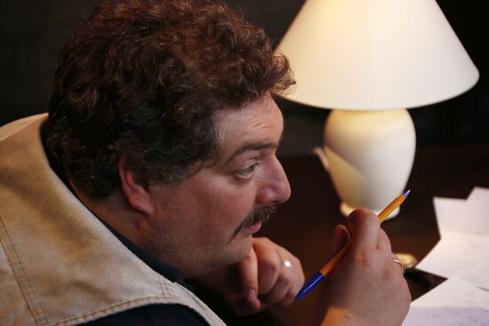 Live broadcast of Fair Gentleman newsical