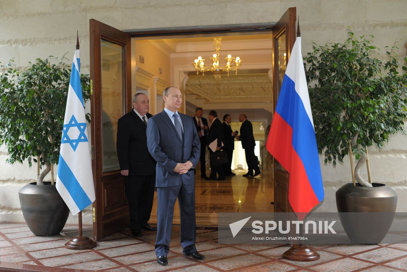 Vladimir Putin meets with Benjamin Netanyahu in Sochi
