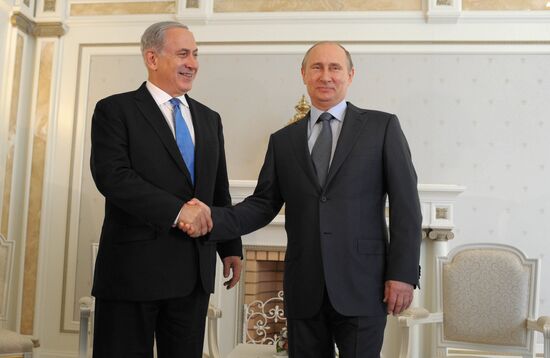 Vladimir Putin meets with Benjamin Netanyahu in Sochi