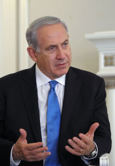 Vladimir Putin meets with Benjamin Netanyahu in Sochi