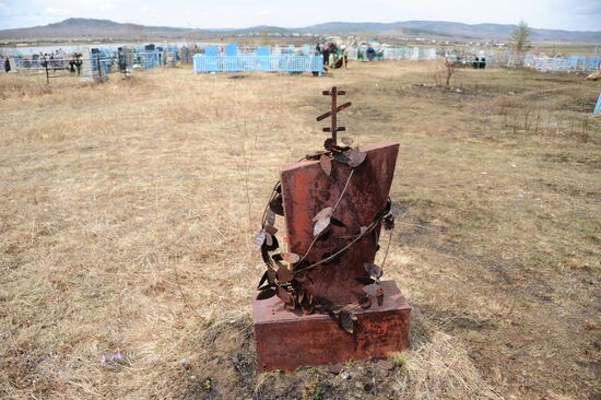 Visiting cemetery on Radonitsa Day