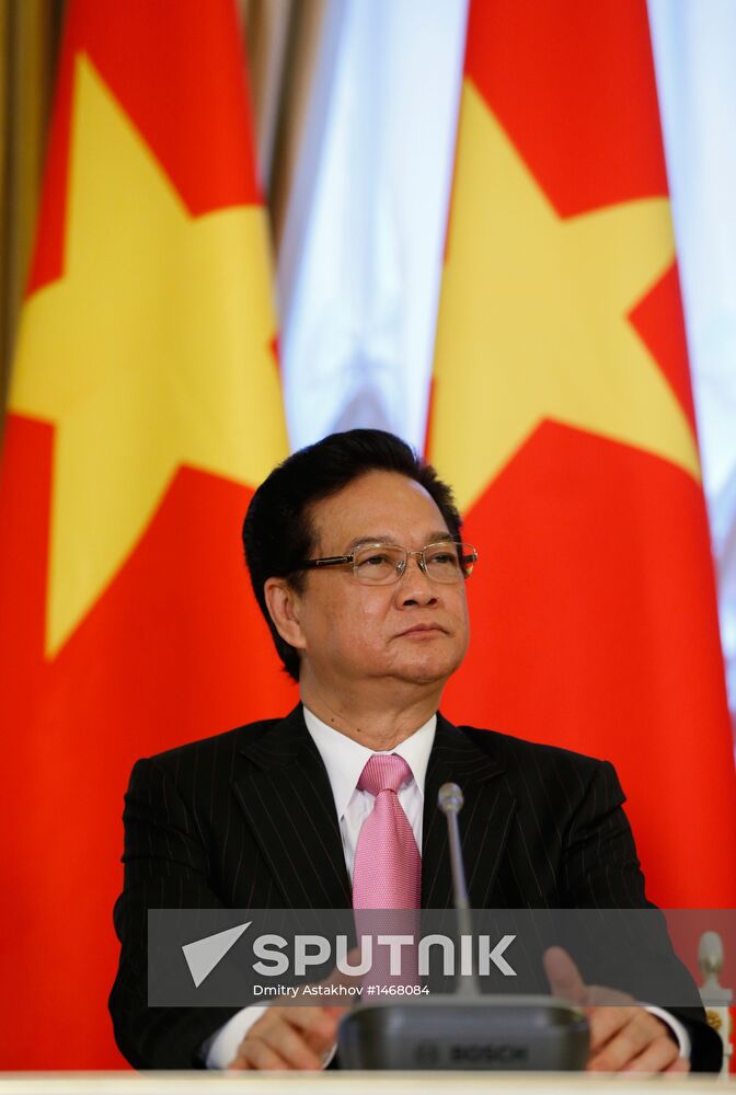 Dmitry Mevedev has talks with Nguyen Tan Dung