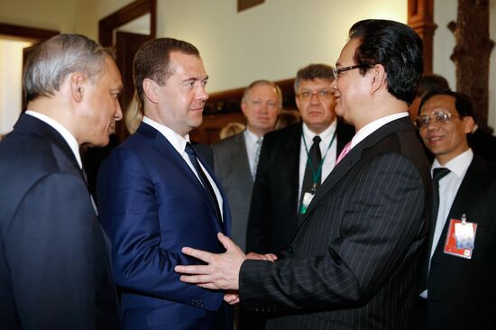Dmitry Mevedev has talks with Nguyen Tan Dung