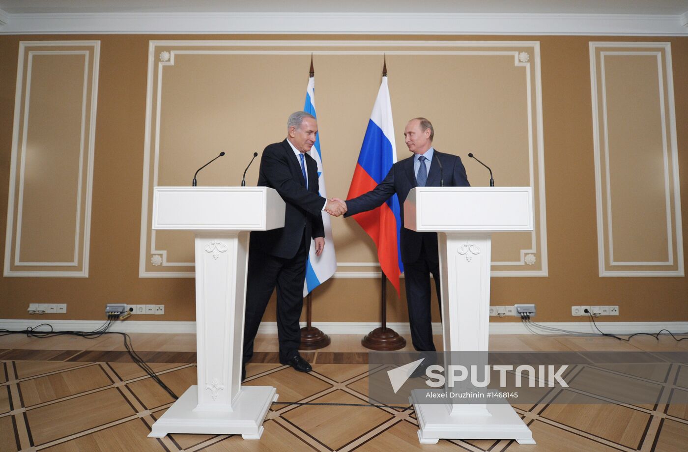 Vladimir Putin meets with Benjamin Netanyahu in Sochi