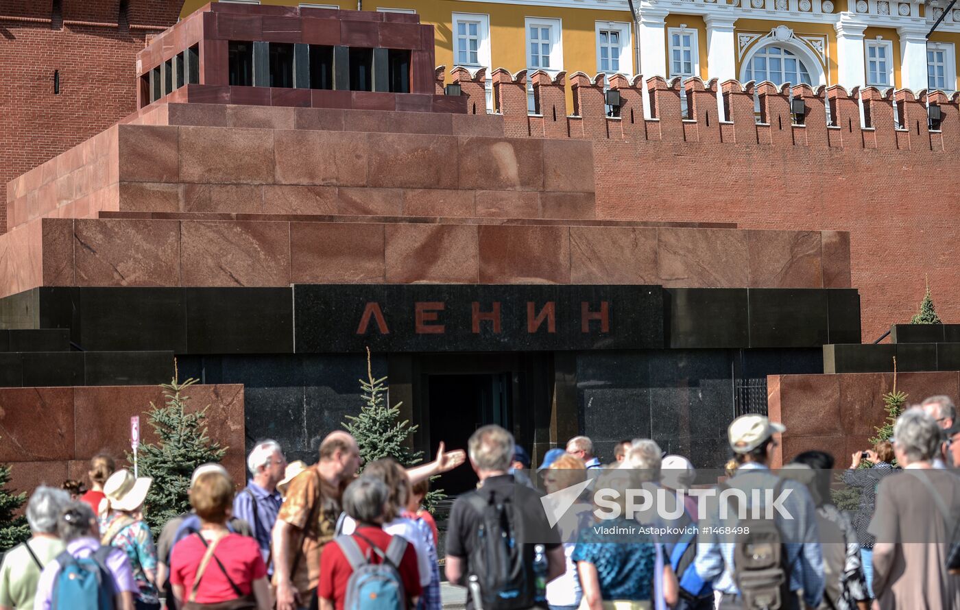 Lenin's Mausoleum opens after reconstruction