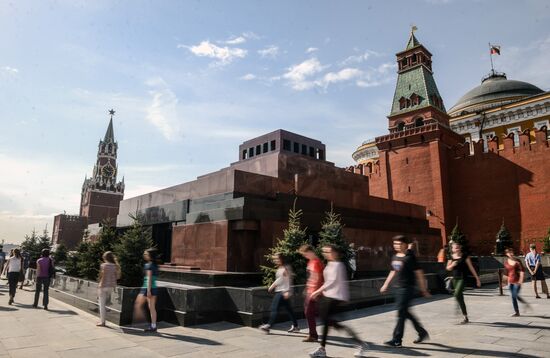 Lenin's Mausoleum opens after reconstruction