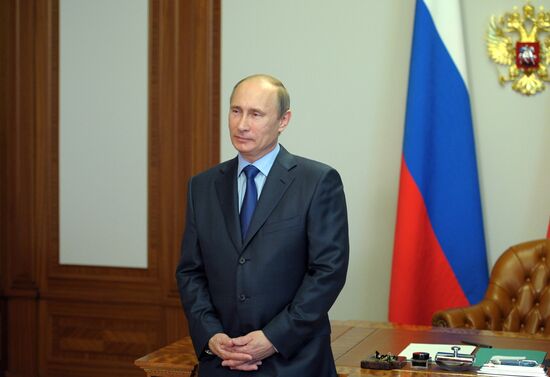 Vladimir Putin holds video conference with OECD Forum