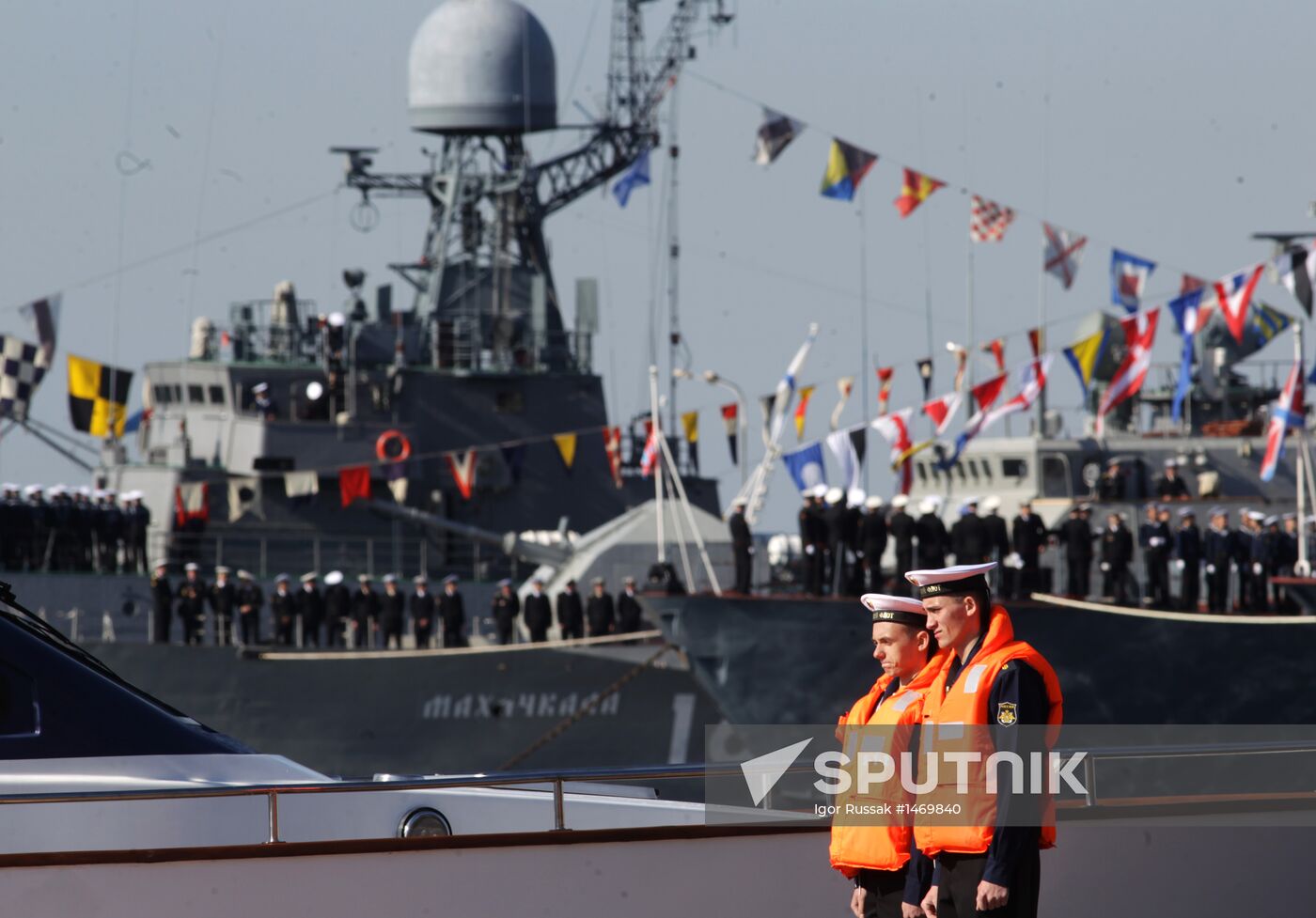 Rehearsing naval parade in Kronstadt